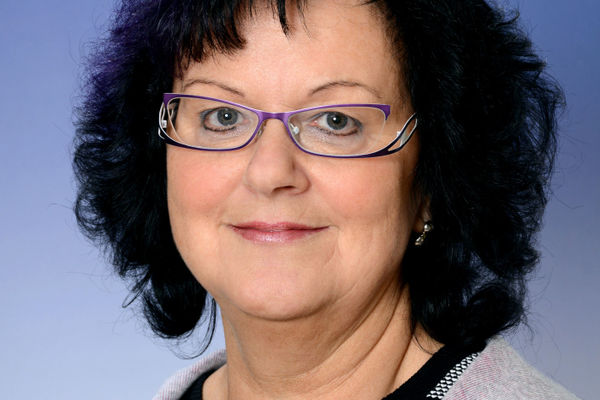 Frau S. Israel
